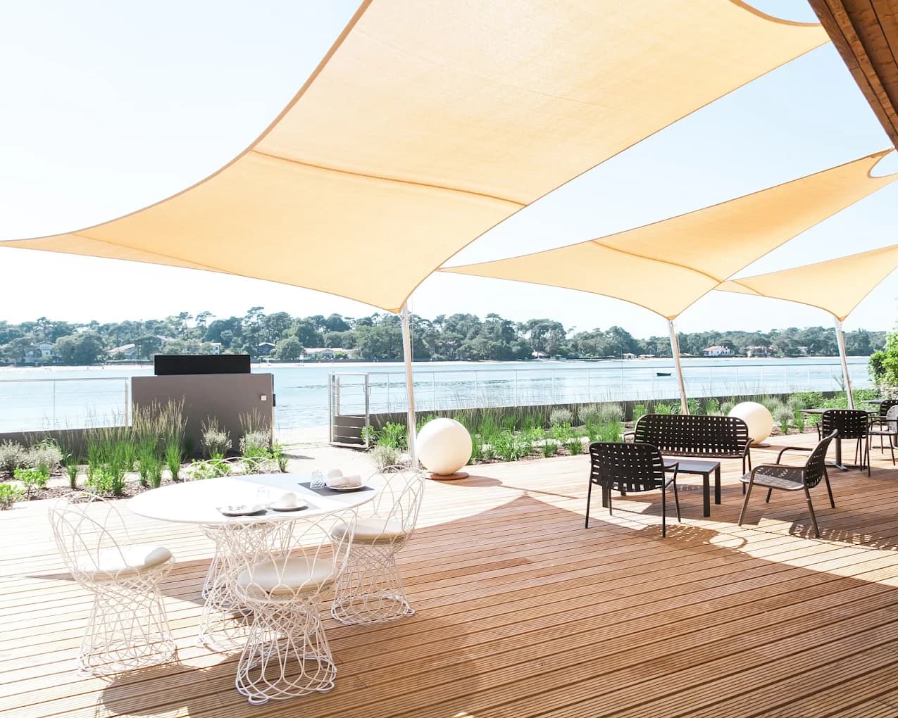 Villa Seren Hossegor, brunch et vue lac